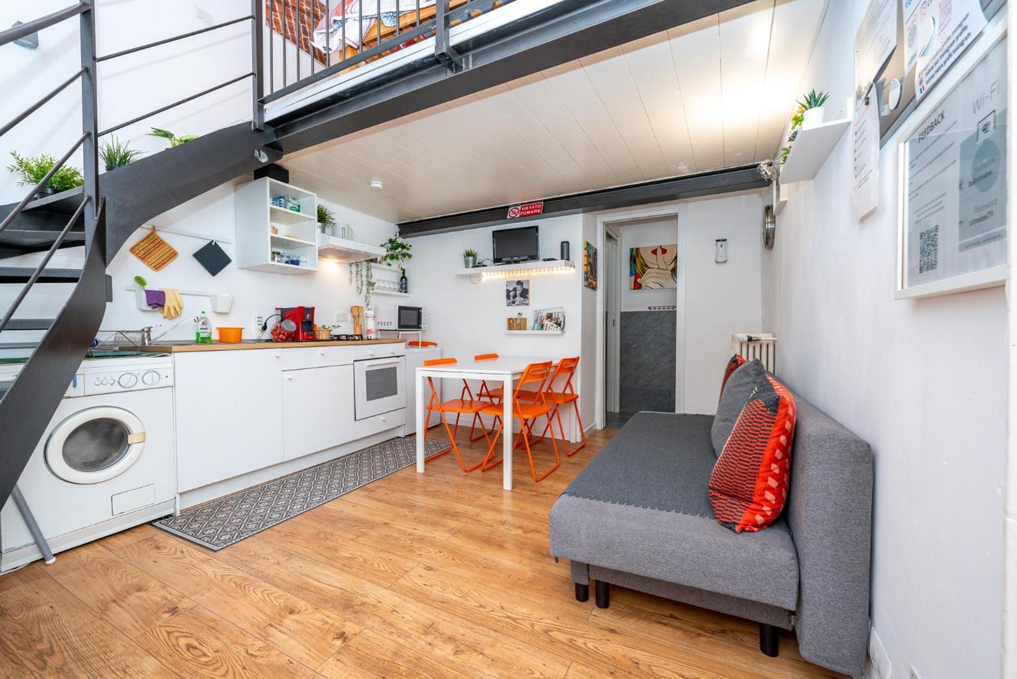 Stagabin Little Loft Near Porta Susa Station And Subway Турин Экстерьер фото